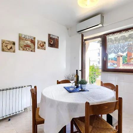 Zrinka-1 By Interhome Apartament